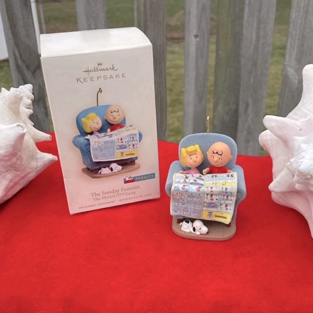 Hallmark 2007 Peanuts “The Sunday Funnies” Ornament